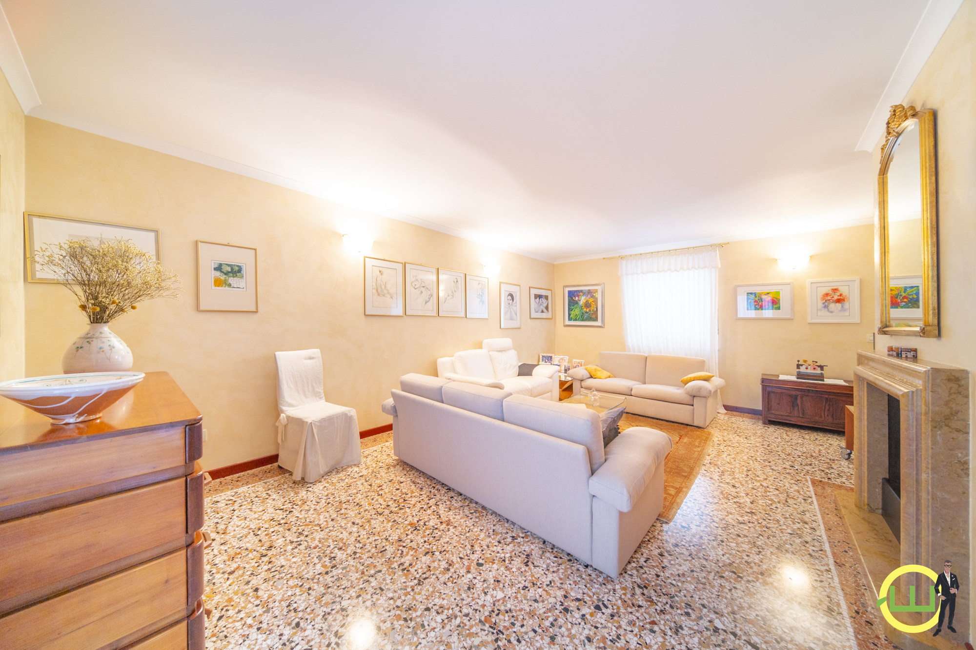 Media numero 3 di VILLA SPETTACOLARE A RIDOSSO DEL CENTRO CITTA' UD