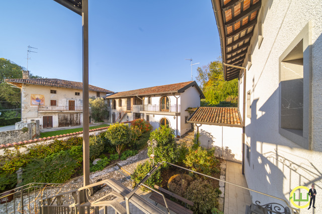 Media numero 50 di CASALE RUSTICO DI RARA BELLEZZA MORUZZO
