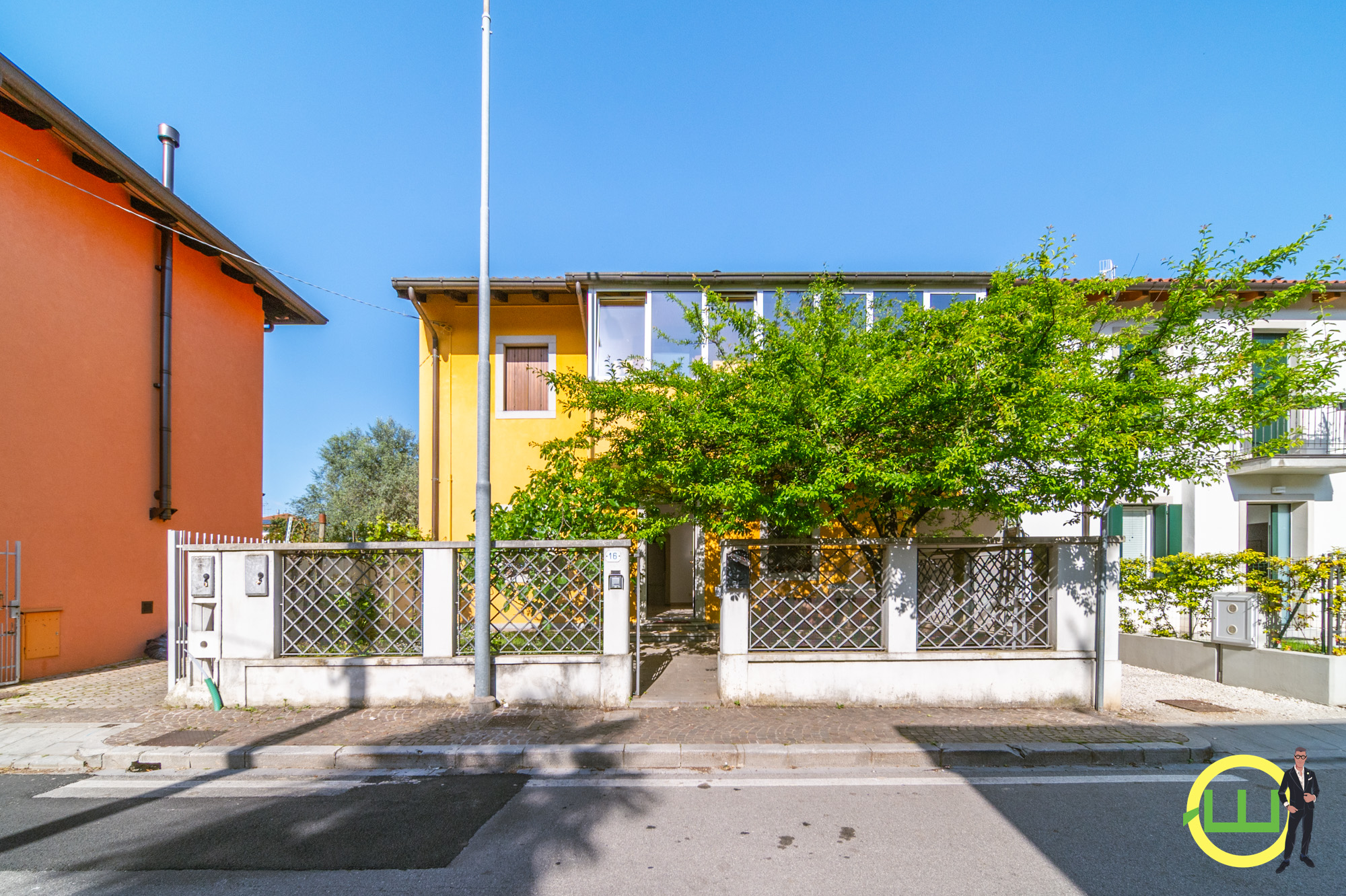 Media numero 50 di VILLA INDIPENDENTE TRICAMERE ZONA PLANIS