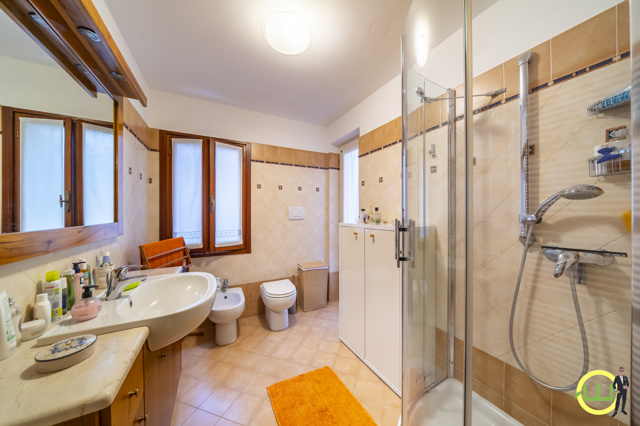 Media numero 18 di  AMPIA CASA INDIPENDENTE CON GIARDINO A MORTEGLIANO