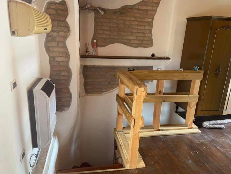 Media numero 12 di CASETTA ACCOSTATA IN CENTRO A CORMONS