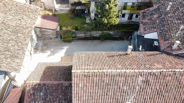 Media numero 8 di CASA SU TRE PIANI CON AMPIO ACCESSORIO DA RISTRUTTURARE A SEDEGLIANO