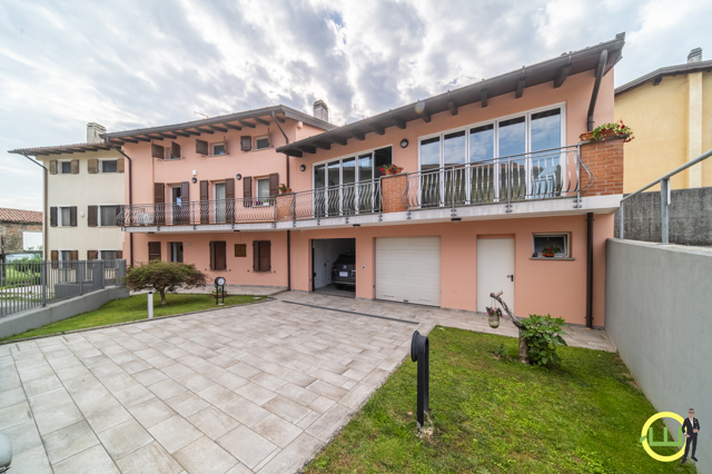 Media numero 31 di BUJA INTROVABILE VILLETTA IN ZONA ESCLUSIVA!