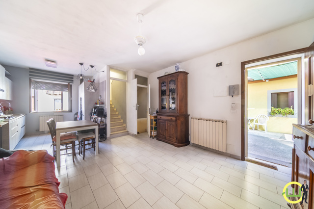 Media numero 5 di CASA RISTRUTTURATA NEL CUORE DI AMARO – PRONTA DA VIVERE