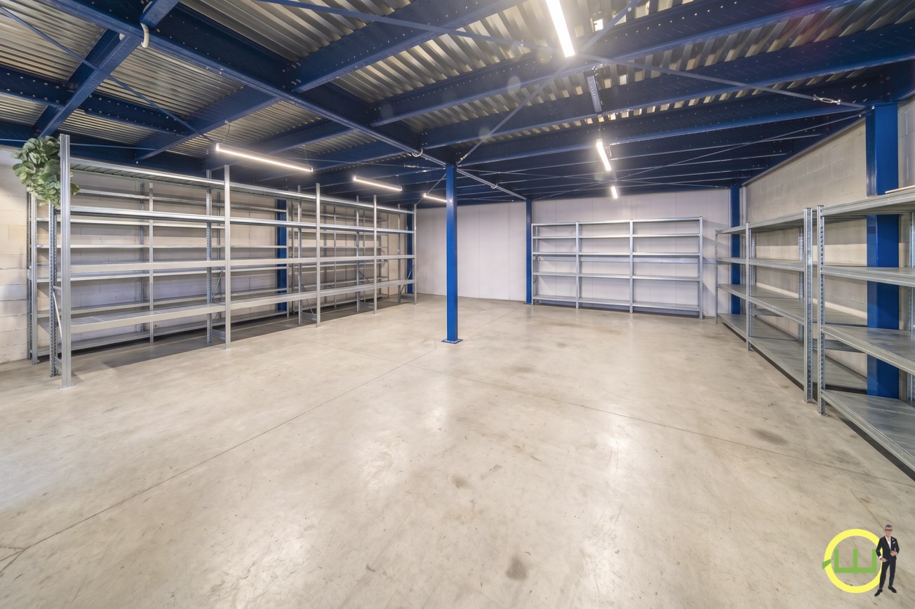 Media numero 20 di CAPANNONE + UFFICI (TRICESIMO)