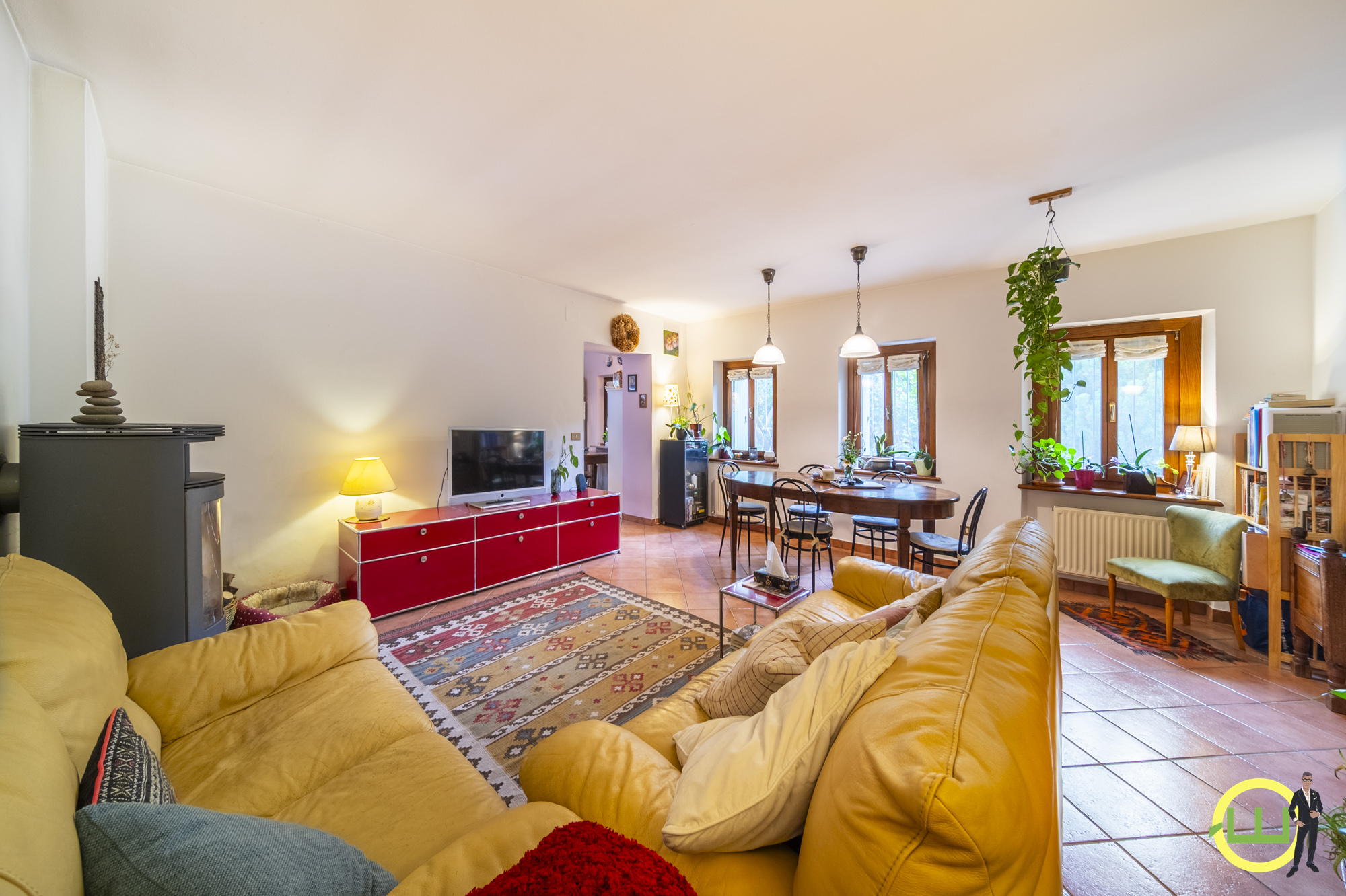 Media numero 6 di CASSACCO CURATA CASA CON GIARDINETTO!