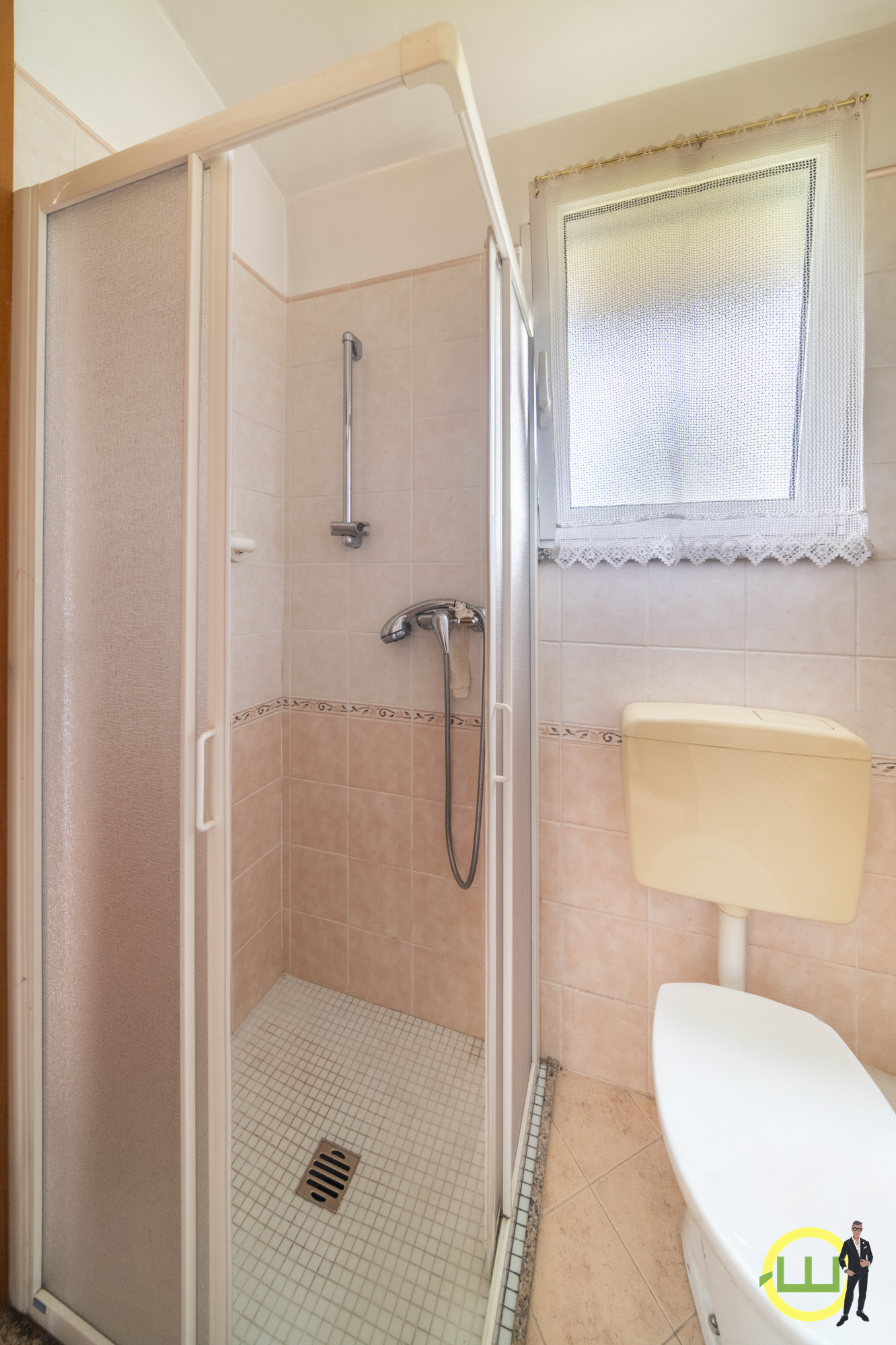 Media numero 10 di LUMINOSA PORZIONE DI VILLA CON AMPIO GIARDINO ESLUSIVO A MORSANO