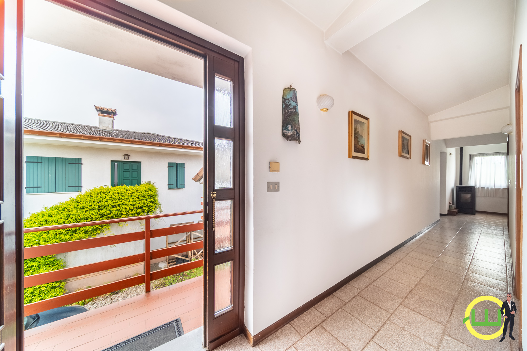 Media numero 4 di CASA SINGOLA CON DUE CAMERE E GENEROSA TAVERNA A PREPOTTO