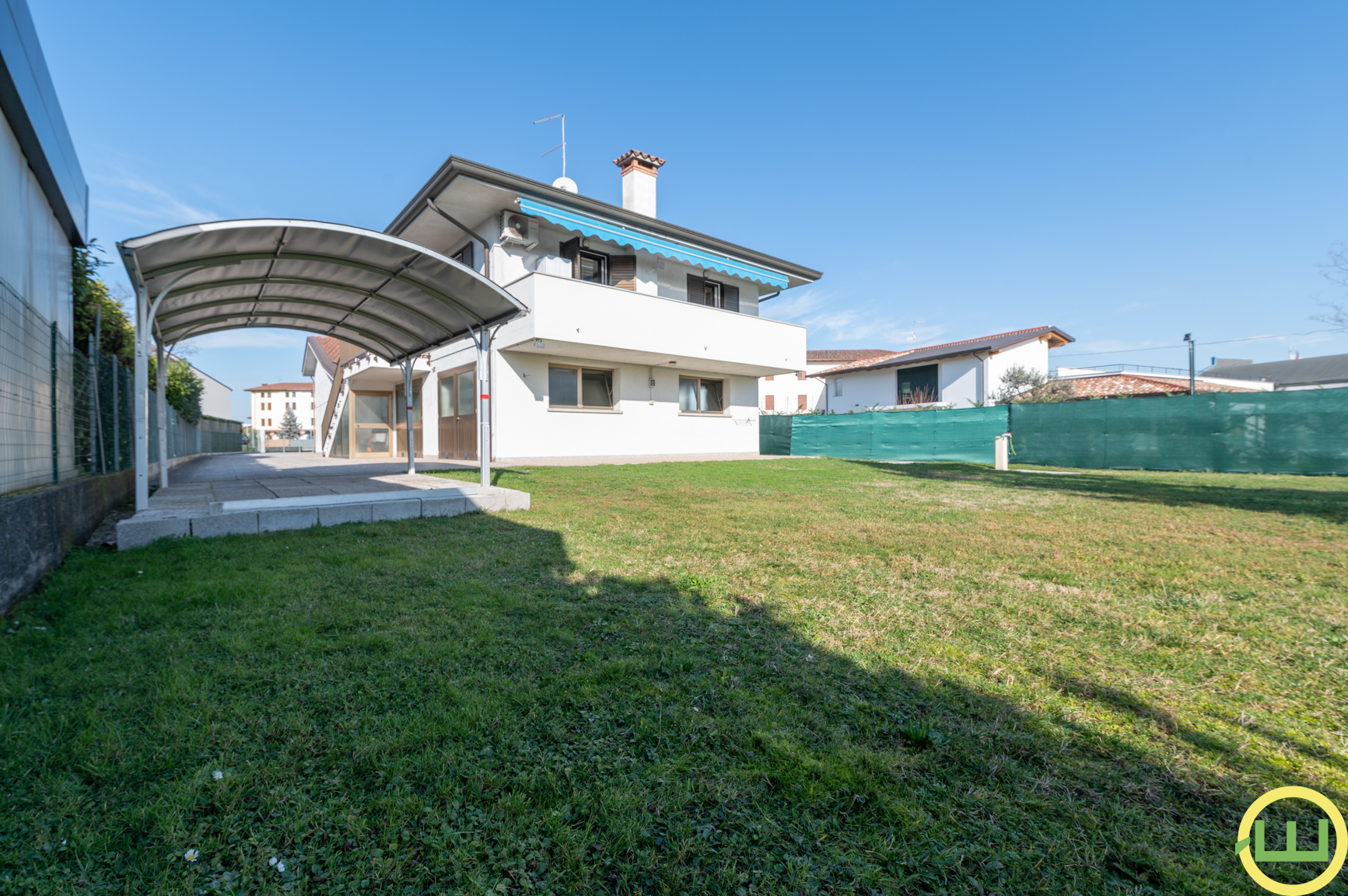 Media numero 4 di CODROIPO ARIOSA VILLA TRICAMERE E BISERVIZI CON AMPIO GIARDINO