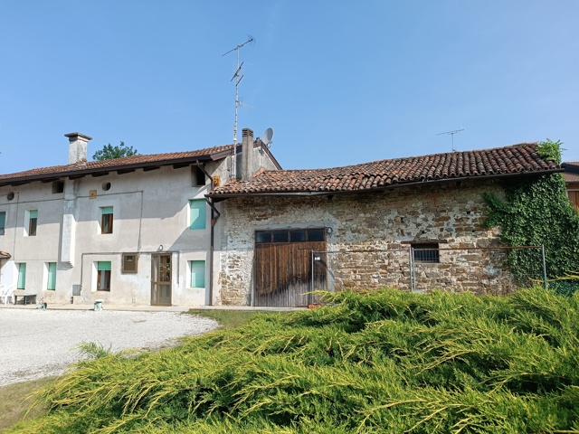 Immagine di CASA IN LINEA IN BORGO RESIDENZIALE A MANZANO