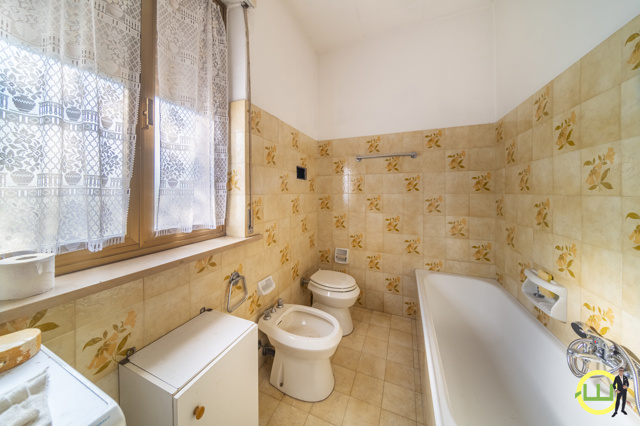 Media numero 15 di LUMINOSA CASA IN SASSO CON AMPIO DEPOSITO E SPAZIO VERDE A CODROIPO