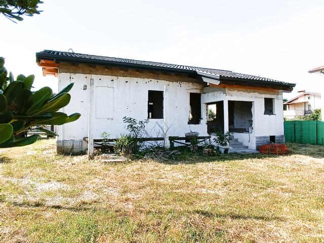 Media numero 10 di Venduta la Villa singola completamente personalizzabile a Manzano