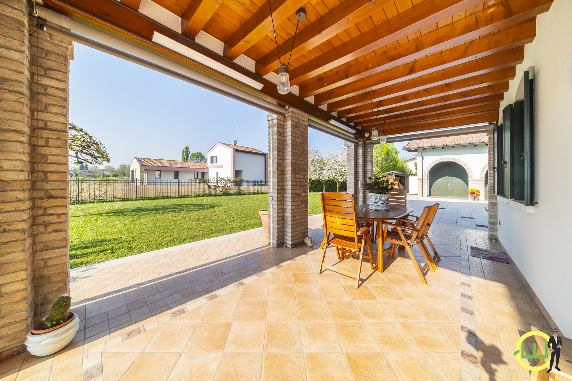 Media numero 4 di MERAVIGLIOSA VILLA CON DEPANDANCE A PORTOGRUARO