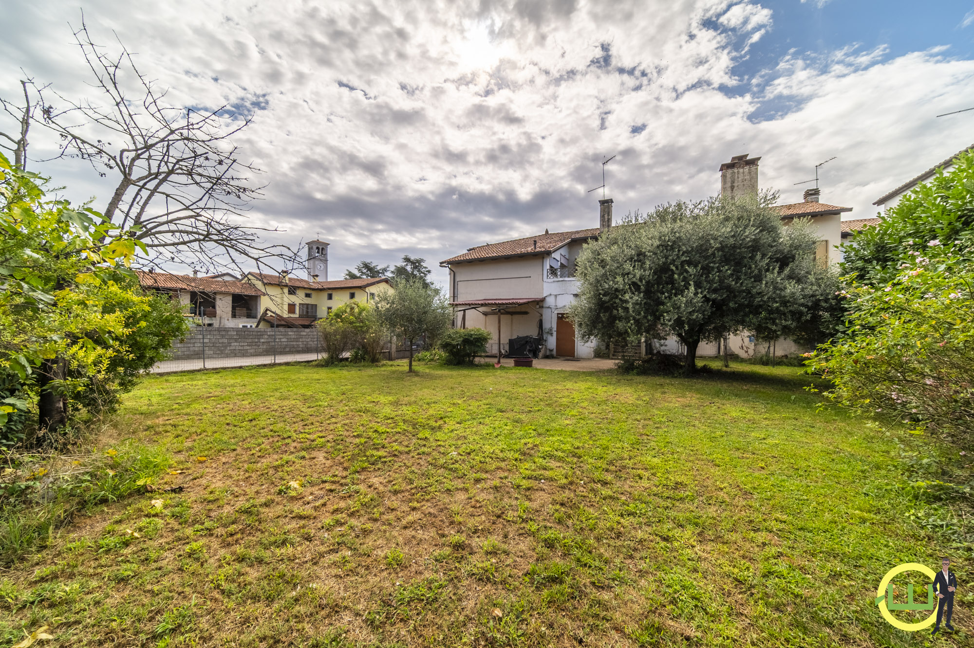 Media numero 20 di CASA INDIPENDENTE CON APPARTAMENTO RISTRUTTURATO E GIARDINO A NESPOLEDO