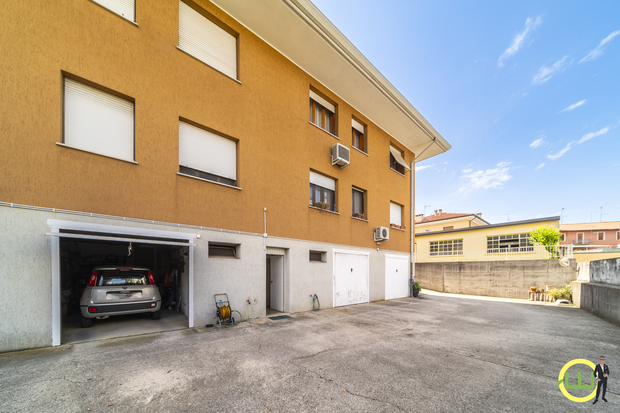 Media numero 28 di APPARTAMENTO TRICAMERE VIA PERUSINI (UDINE SUD)