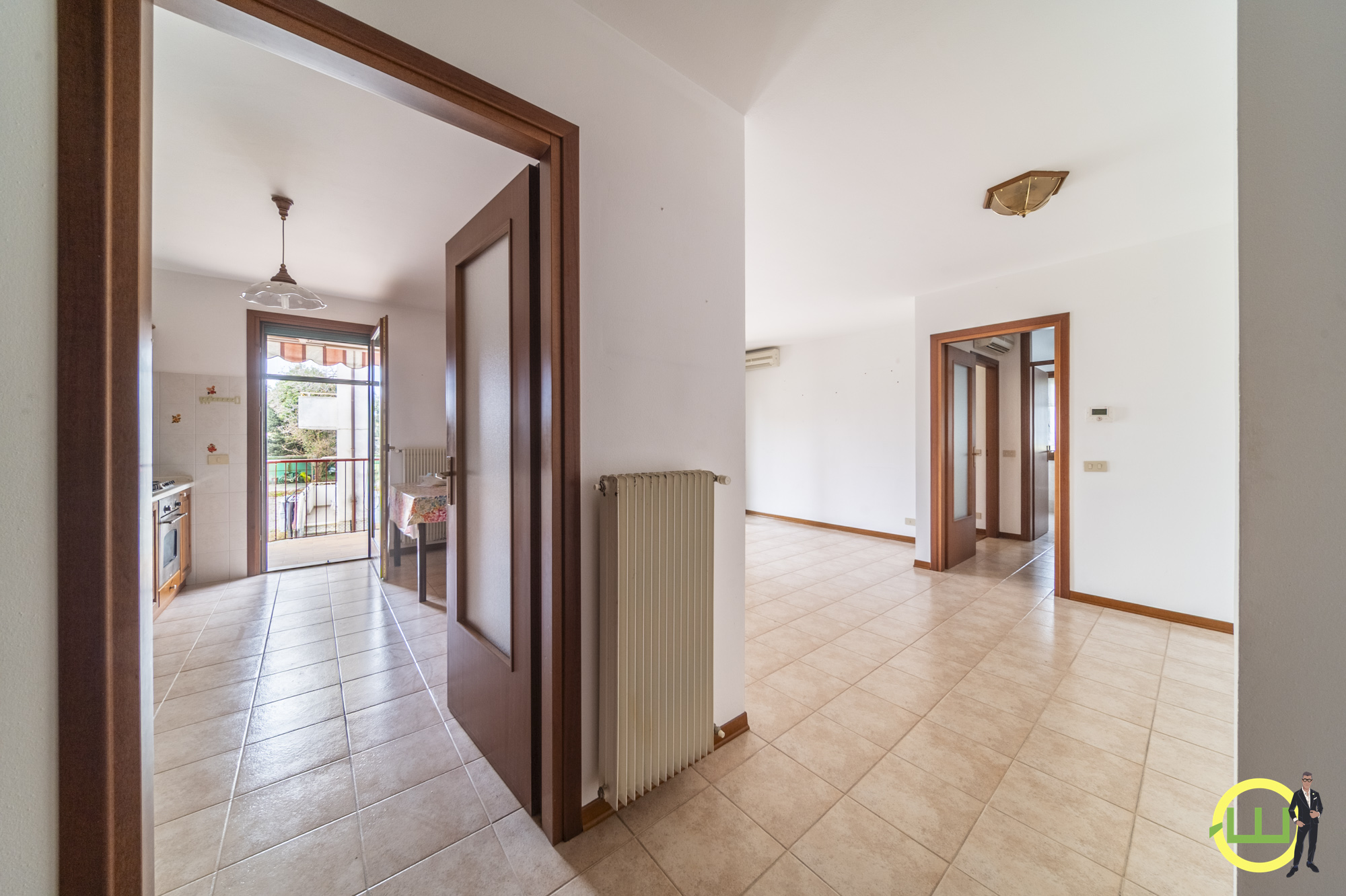 Media numero 9 di APPARTAMENTO TERRAZZATO CON 2 CAMERE DA LETTO E 2 SERVIZI IN CENTRO A CORMONS