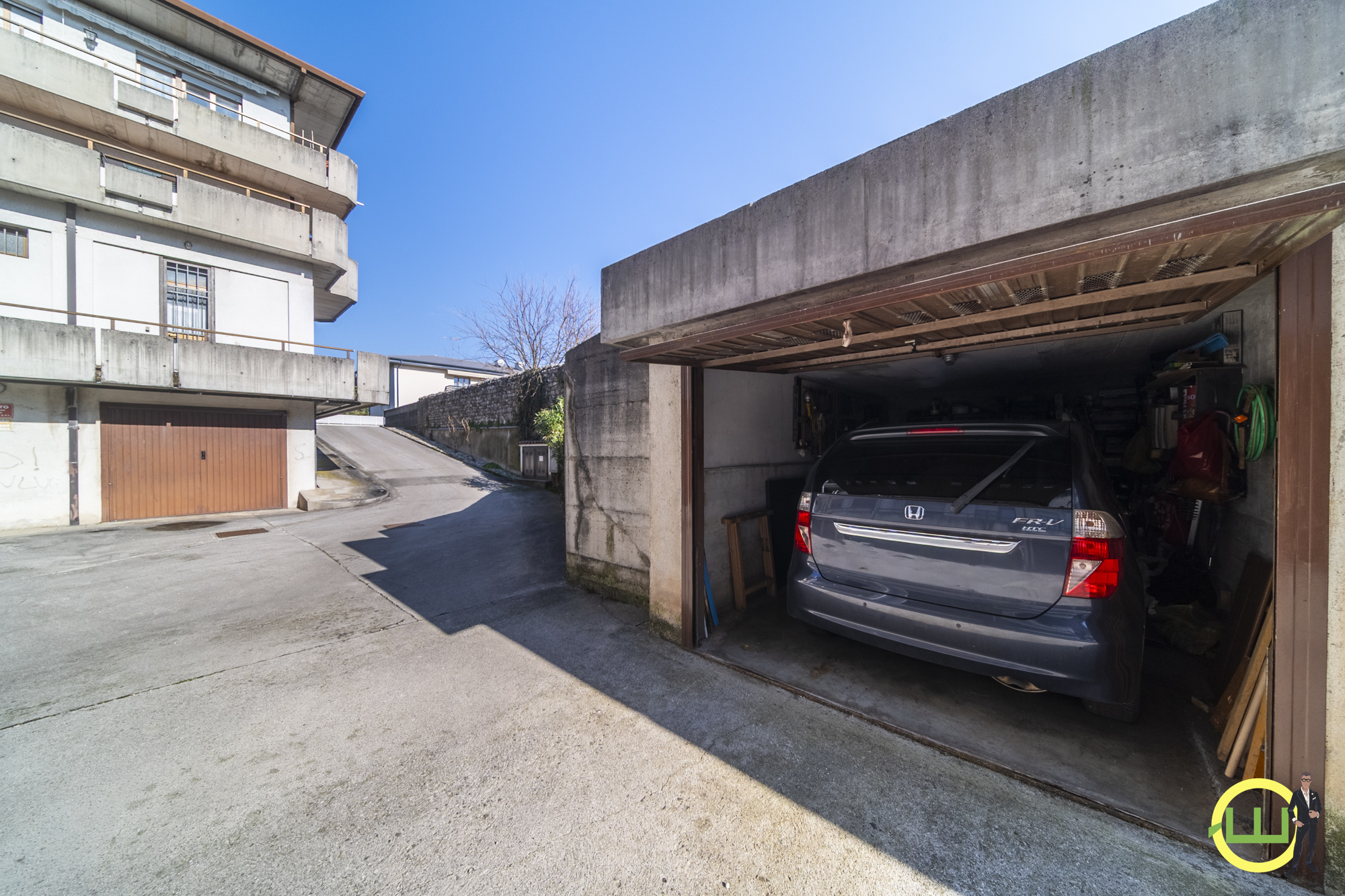 Media numero 21 di QUADRILOCALE DI COMODA METRATURA A POVOLETTO!