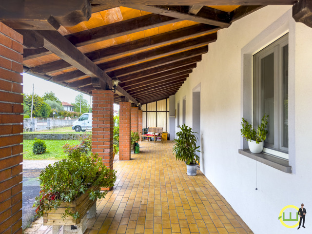 Media numero 49 di VERO CASOLARE FRIULANO PERFETTO POZZUOLO DEL FRIULI