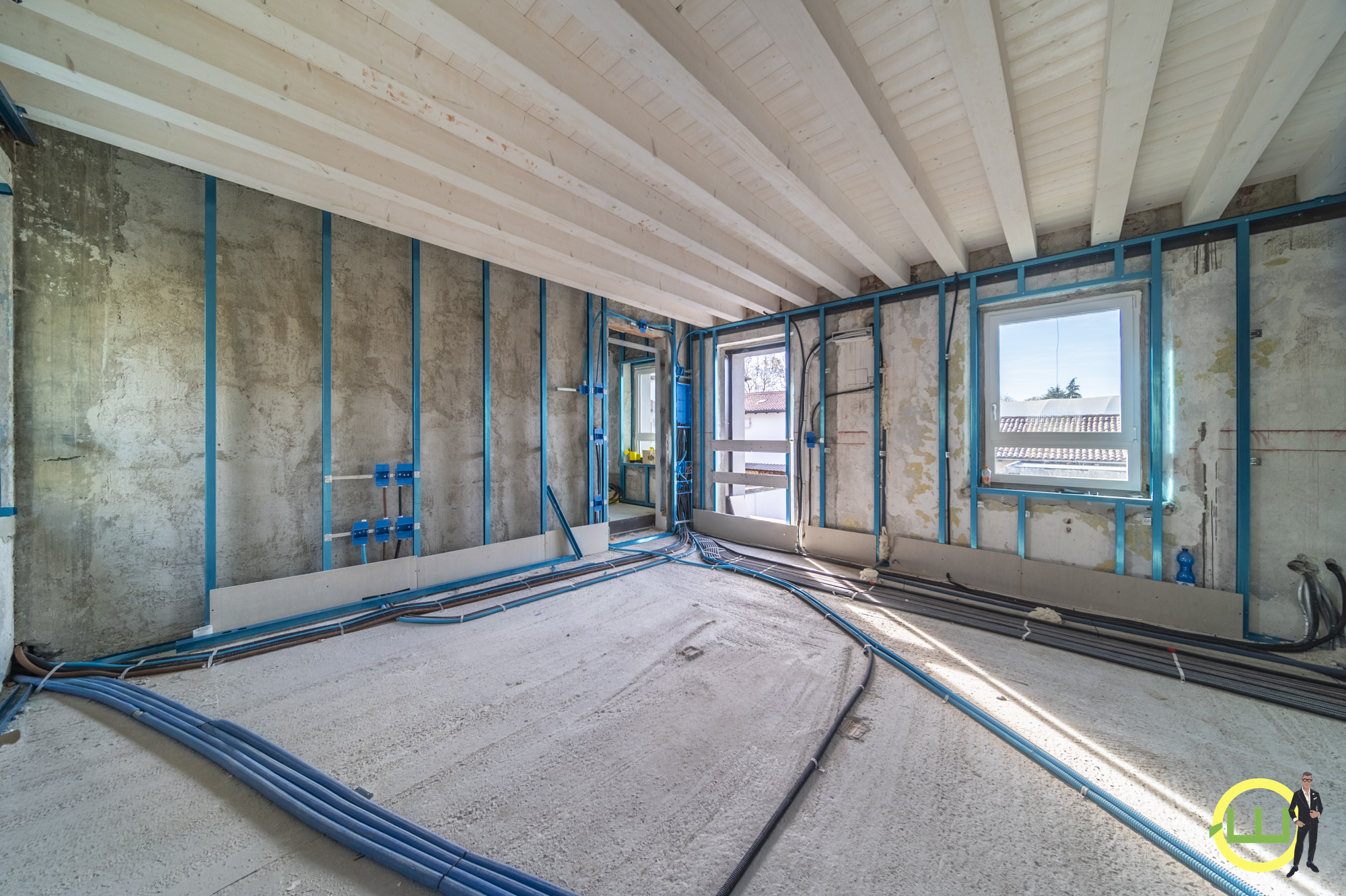 Media numero 22 di BICAMERE ADIACENTE CAMPI DA TENNIS PADERNO UD