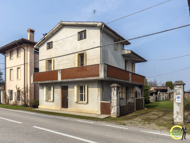 Immagine di  TIPICA CASA INDIPENDENTE ANNI 60 A BERTIOLO