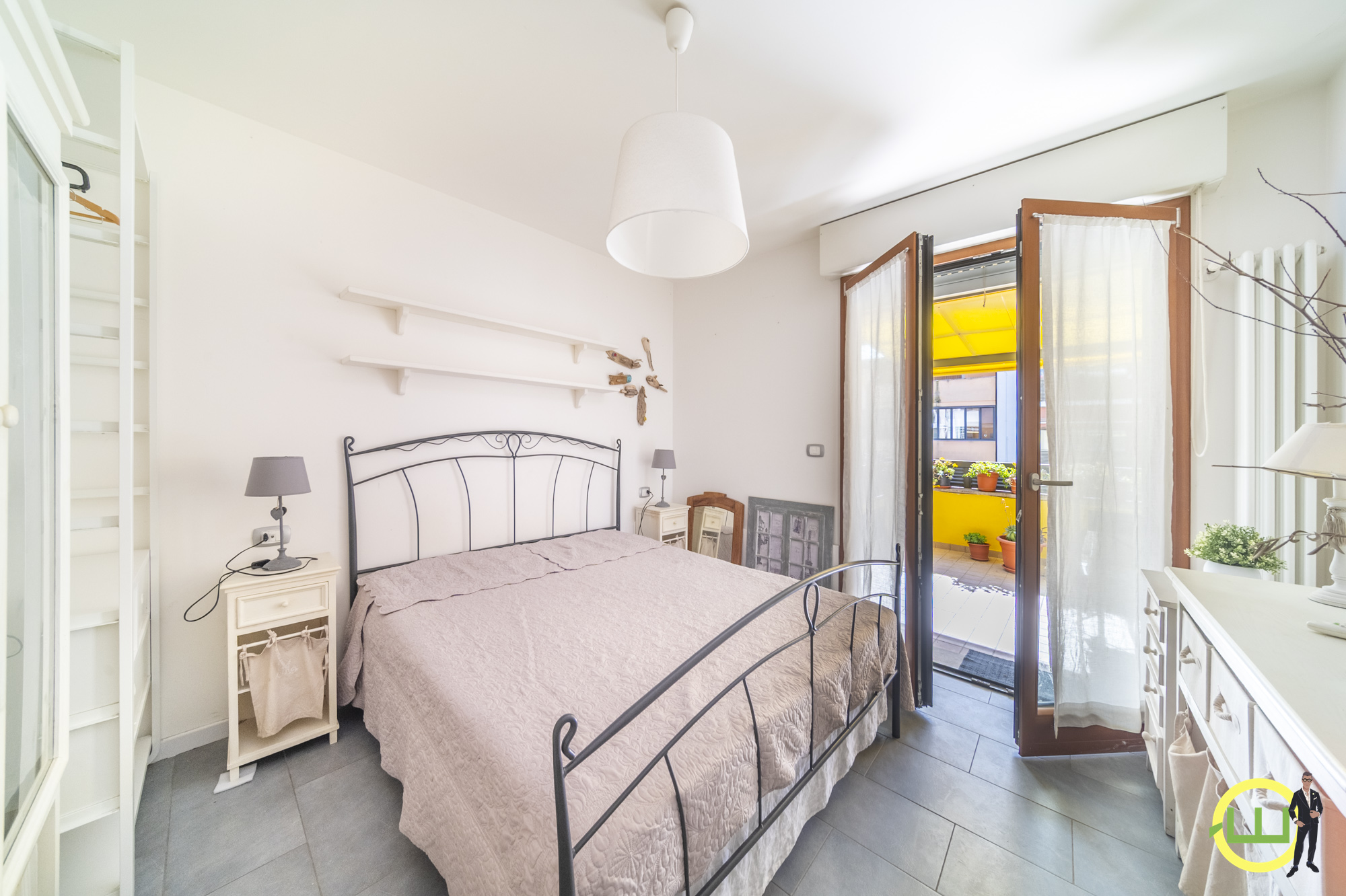 Media numero 10 di ESCLUSIVO BILOCALE CON AMPIA TERRAZZA IN CENTRO A GRADO