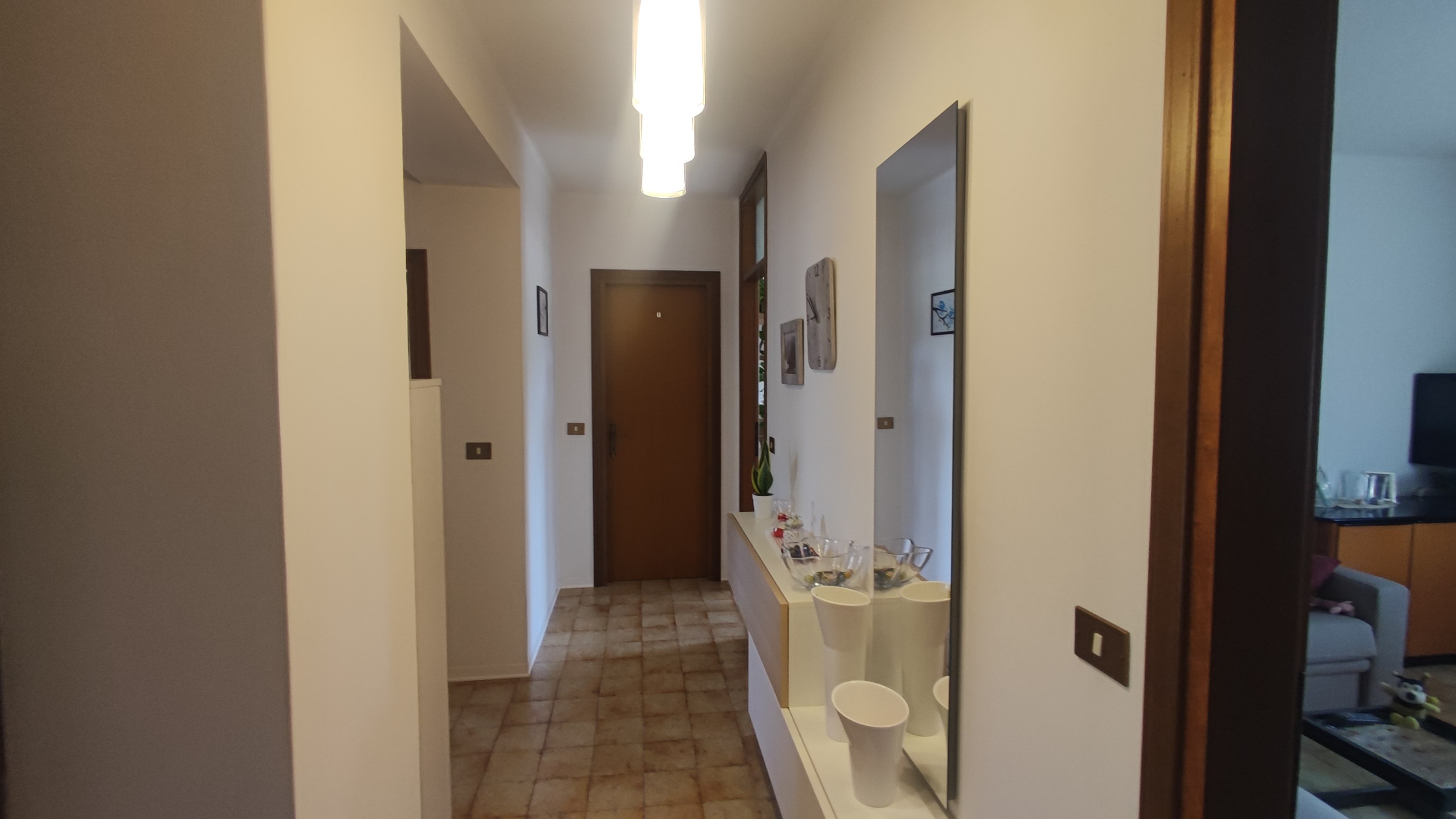 Media numero 14 di LUMINOSA BIFAMILIARE CON GIARDINO ED ACCESSORIO A CODROIPO