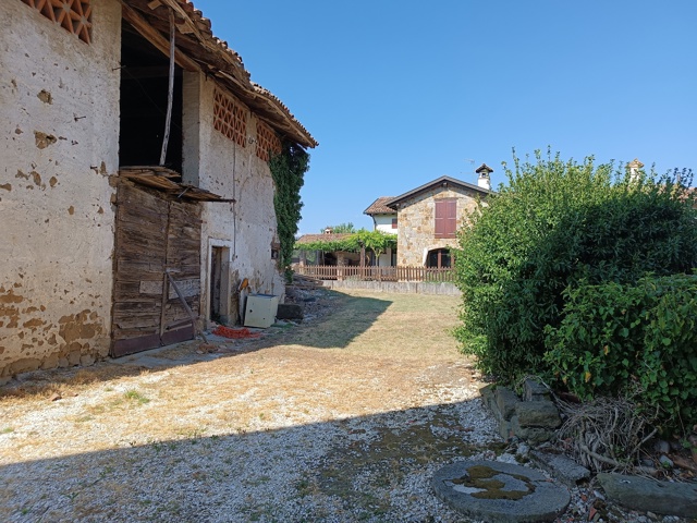 Media numero 6 di RUSTICO CON SPETTACOLARE GIARDINO NELLA FIABESCA GIASSICO DI CORMONS
