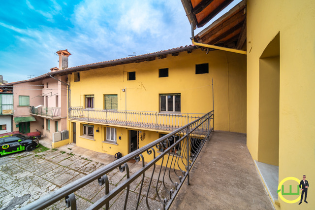 Media numero 34 di CASA INDIPENDENTE CON AMPIO ACCESSORIO E TERRENO ESCLUSIVO a San Daniele del Friuli
