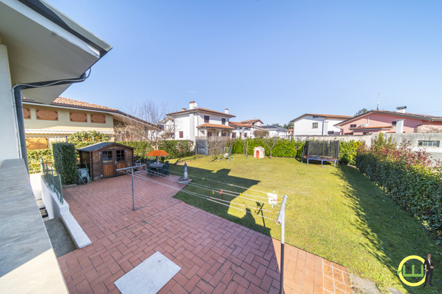 Media numero 28 di VILLA PERFETTA (UD SUD)