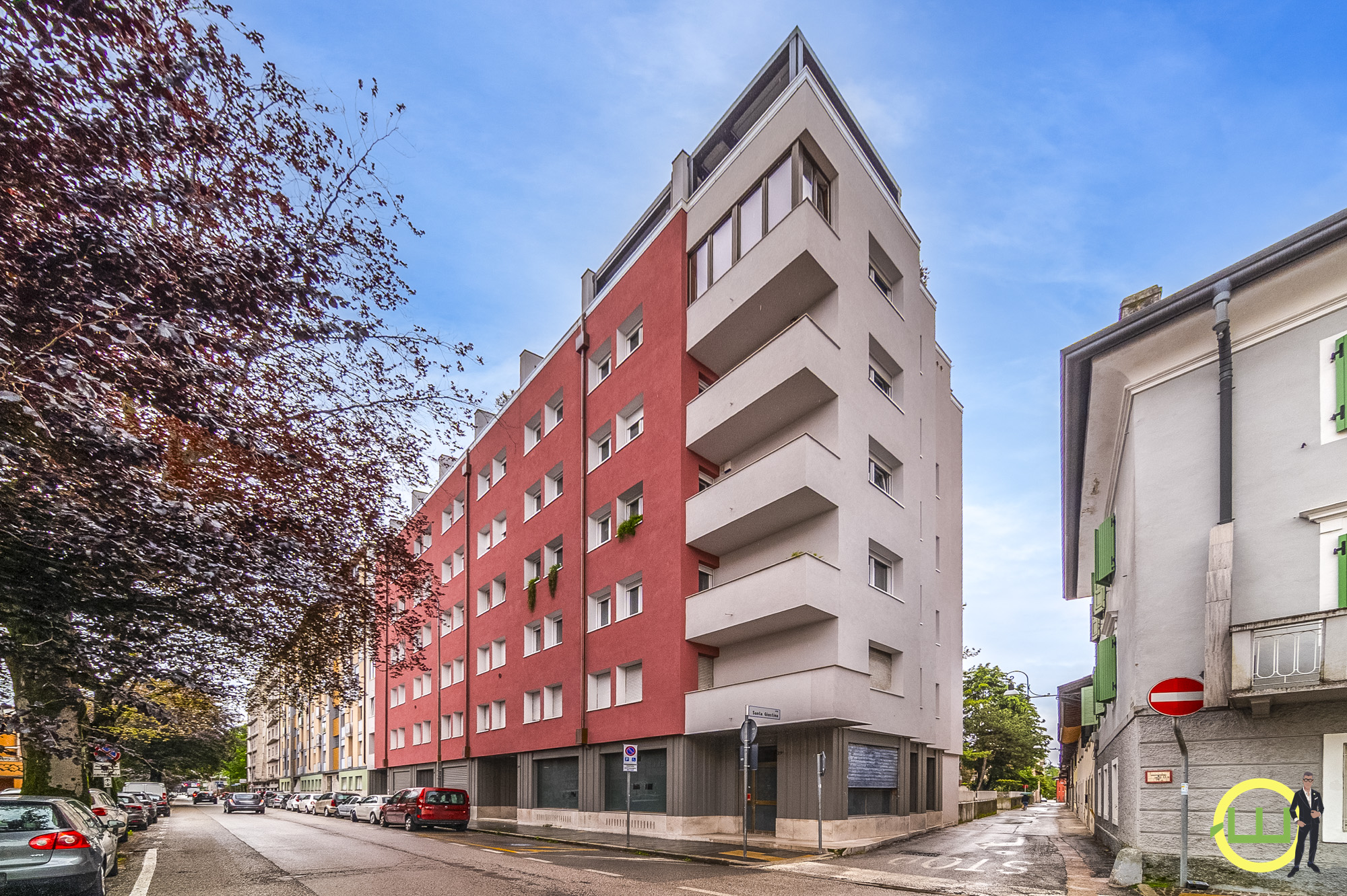 Media numero 19 di BICAMERE CON CANTINA E GARAGE IN ZONA CENTRALE A UDINE