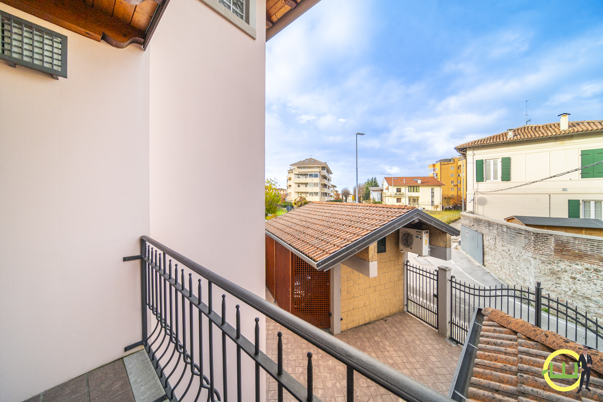 Media numero 57 di VILLA SPETTACOLARE A RIDOSSO DEL CENTRO CITTA' UD