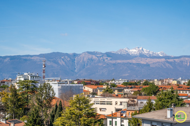 Media numero 23 di GRAZIOSO APPARTAMENTO BICAMERE CON VISTA MOZZAFIATO A PORDENONE