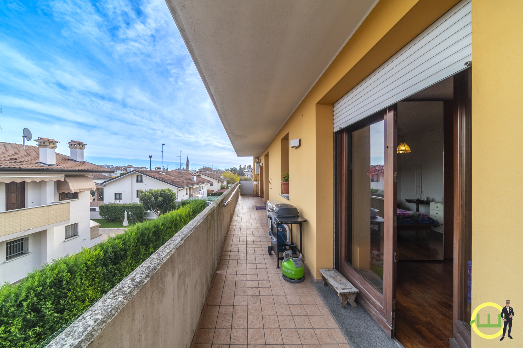 Media numero 11 di LUMINOSO APPARTAMENTO CON GARAGE A CODROIPO