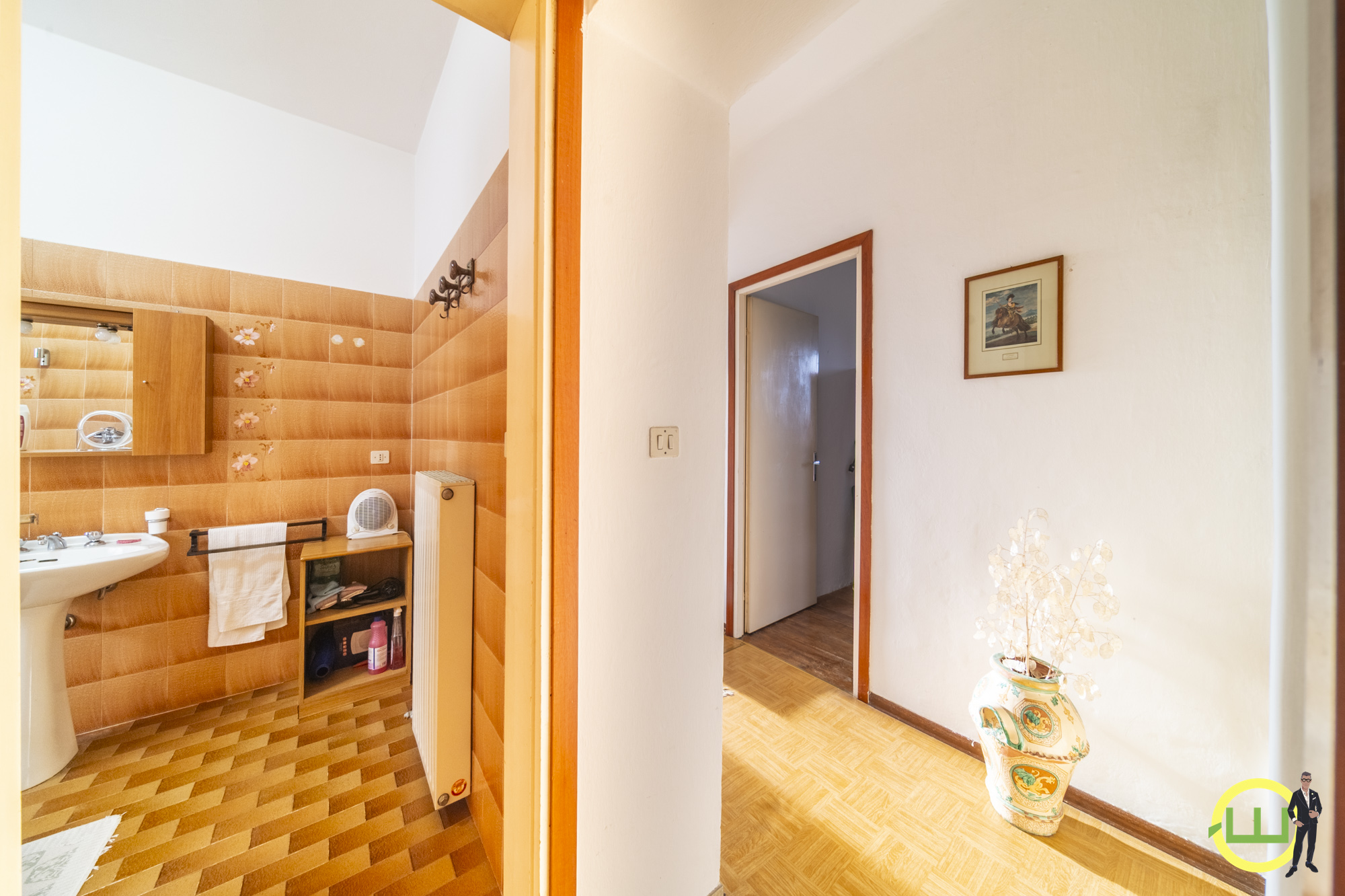 Media numero 17 di STORICA CASA ACCOSTATA CON TRE CAMERE, GARAGE E GIARDINO