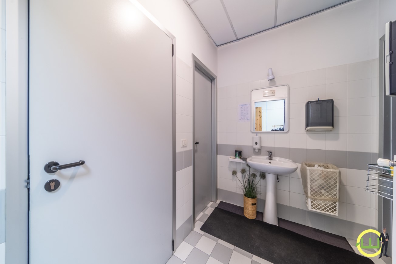 Media numero 10 di CAPANNONE + UFFICI (TRICESIMO)