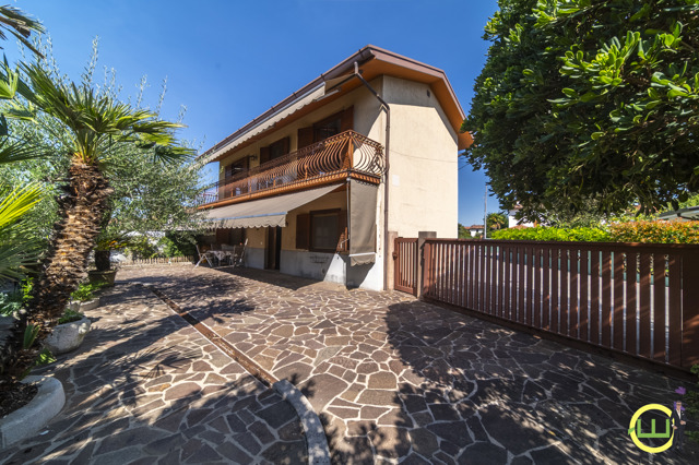 Media numero 27 di CASA INDIPENDENTE CON DEPANDACE POZZUOLO DEL FRIULI
