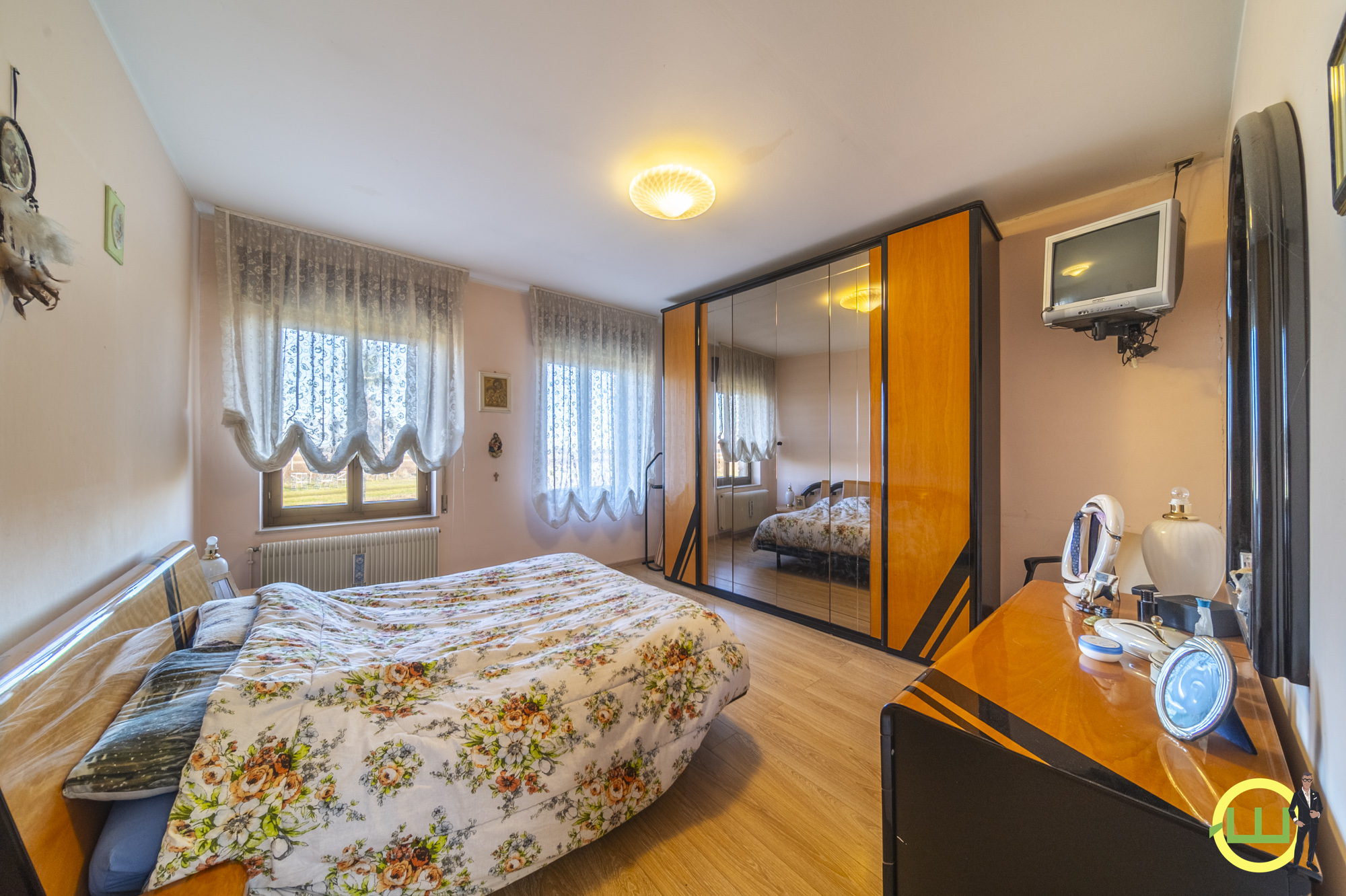 Media numero 15 di AMPIA CASA INDIPENDENTE CON TAVERNA, GARAGE E GIARDINO