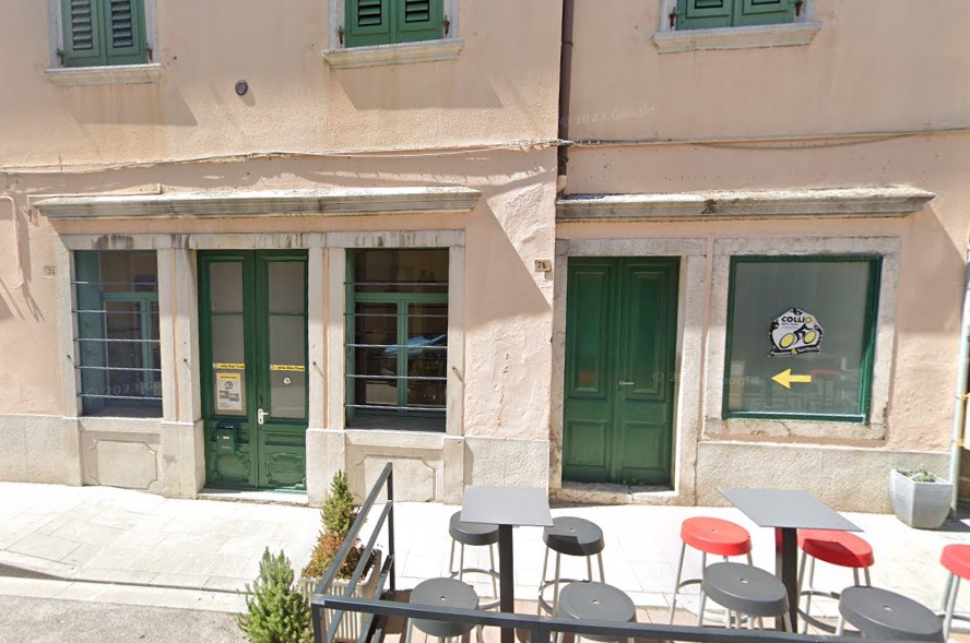 Immagine di LOCALE COMMERCIALE / UFFICIO IN CENTRO A CORMONS