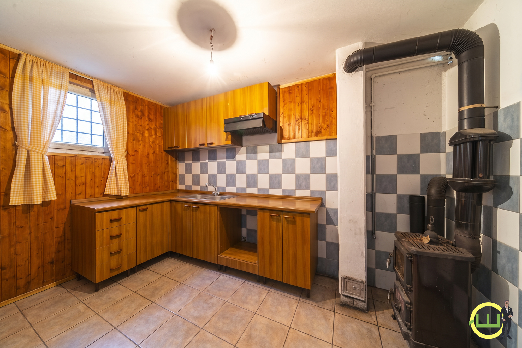 Media numero 18 di VILLETTA DI TESTA CON TAVERNA E AMPI SPAZI A MONTENARS 