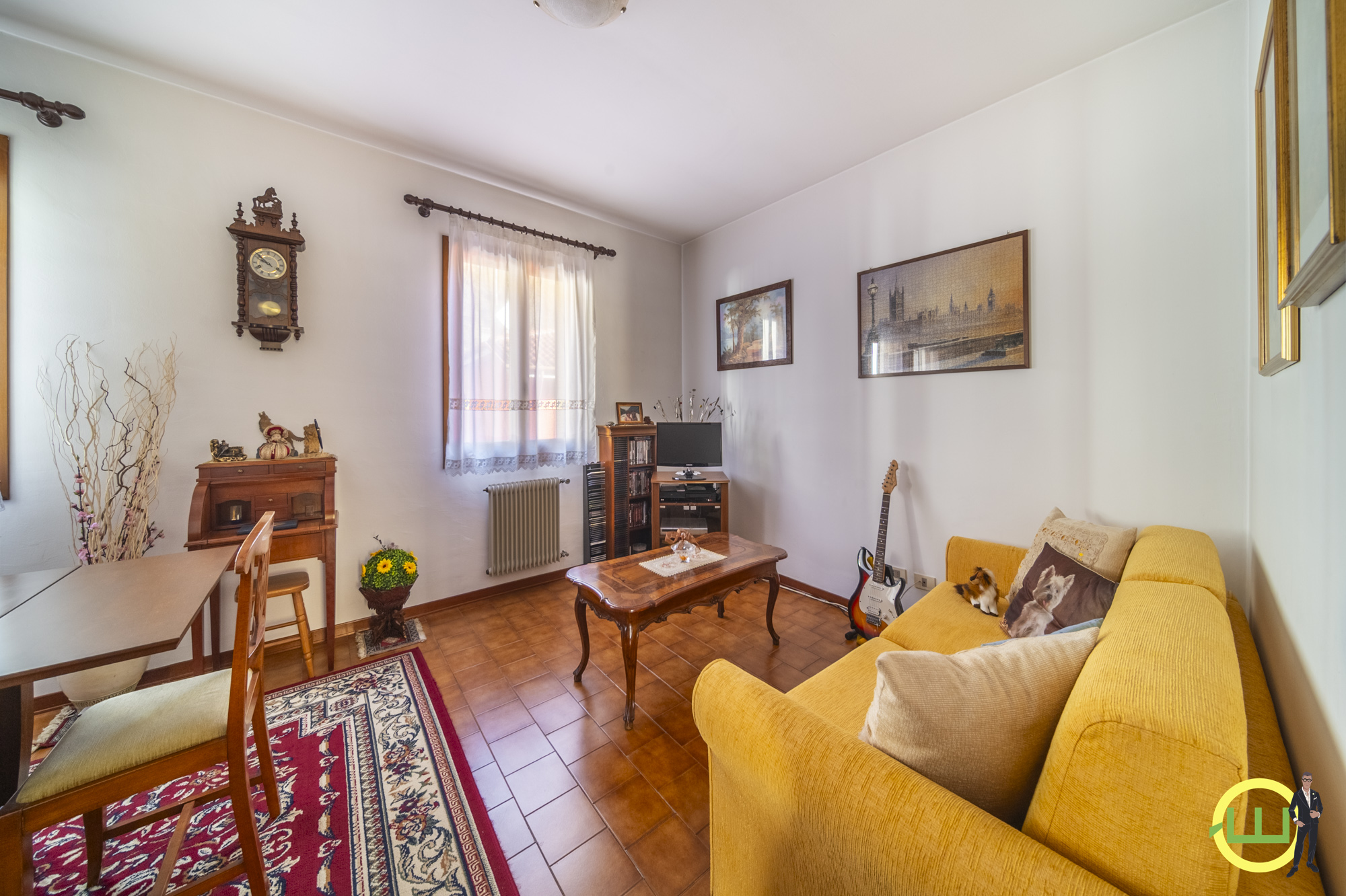 Media numero 4 di CASA IN LINEA COMPLETAMENTE ARREDATA AD AVASINIS