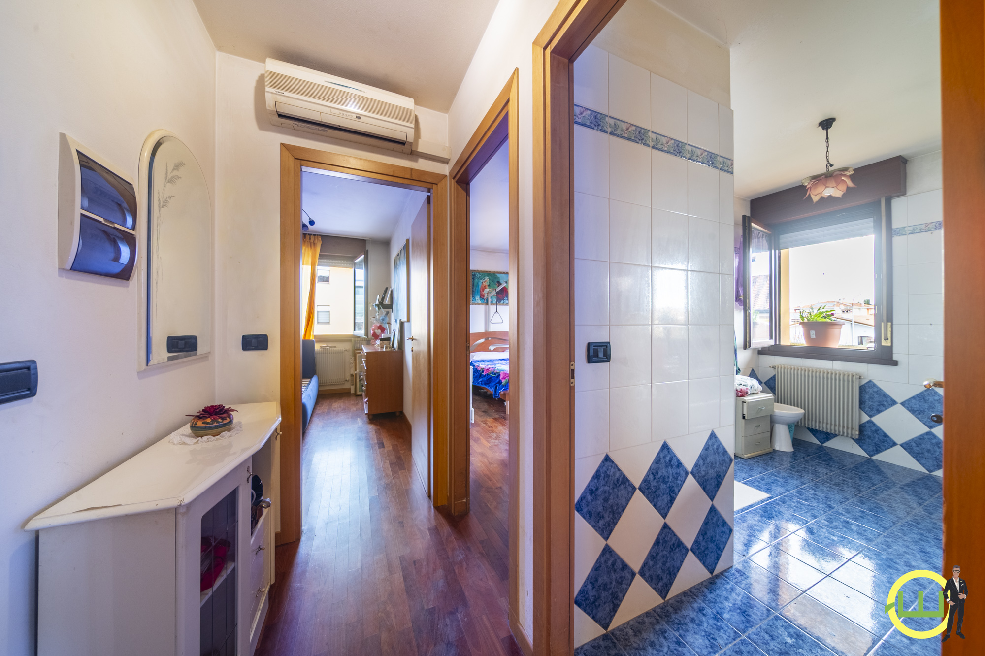 Media numero 12 di LUMINOSO APPARTAMENTO CON GARAGE A CODROIPO