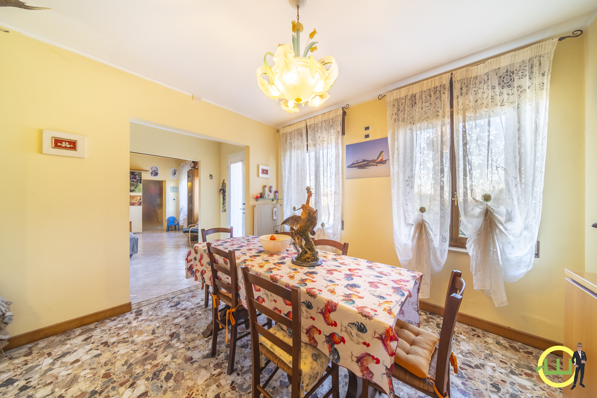 Media numero 7 di AMPIA CASA INDIPENDENTE CON TAVERNA, GARAGE E GIARDINO