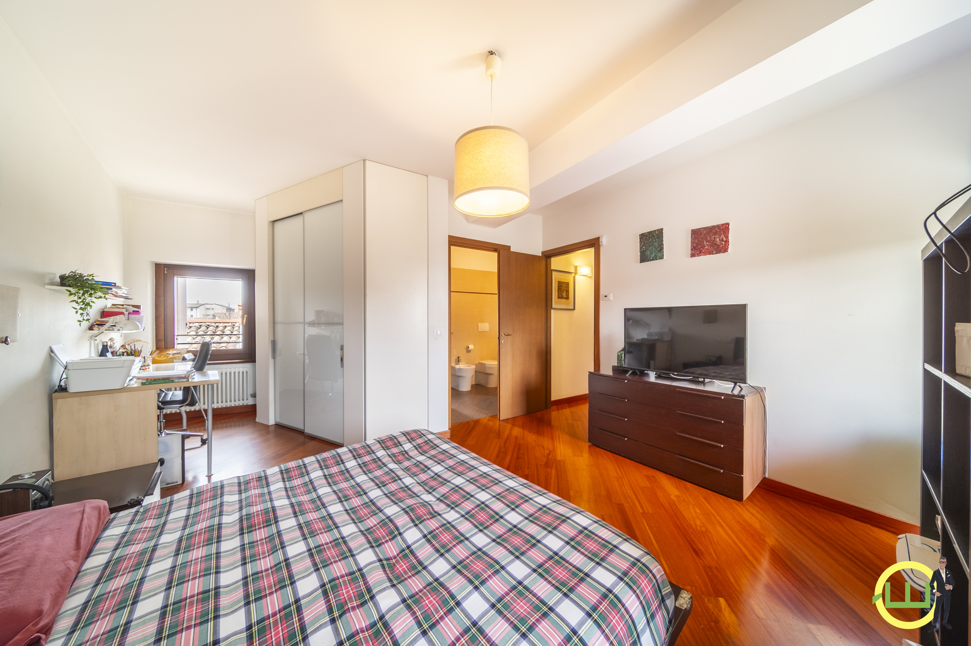 Media numero 15 di APPARTAMENTI IN PRESTIGIOSA VILLA ZONA CENTRALISSIMA