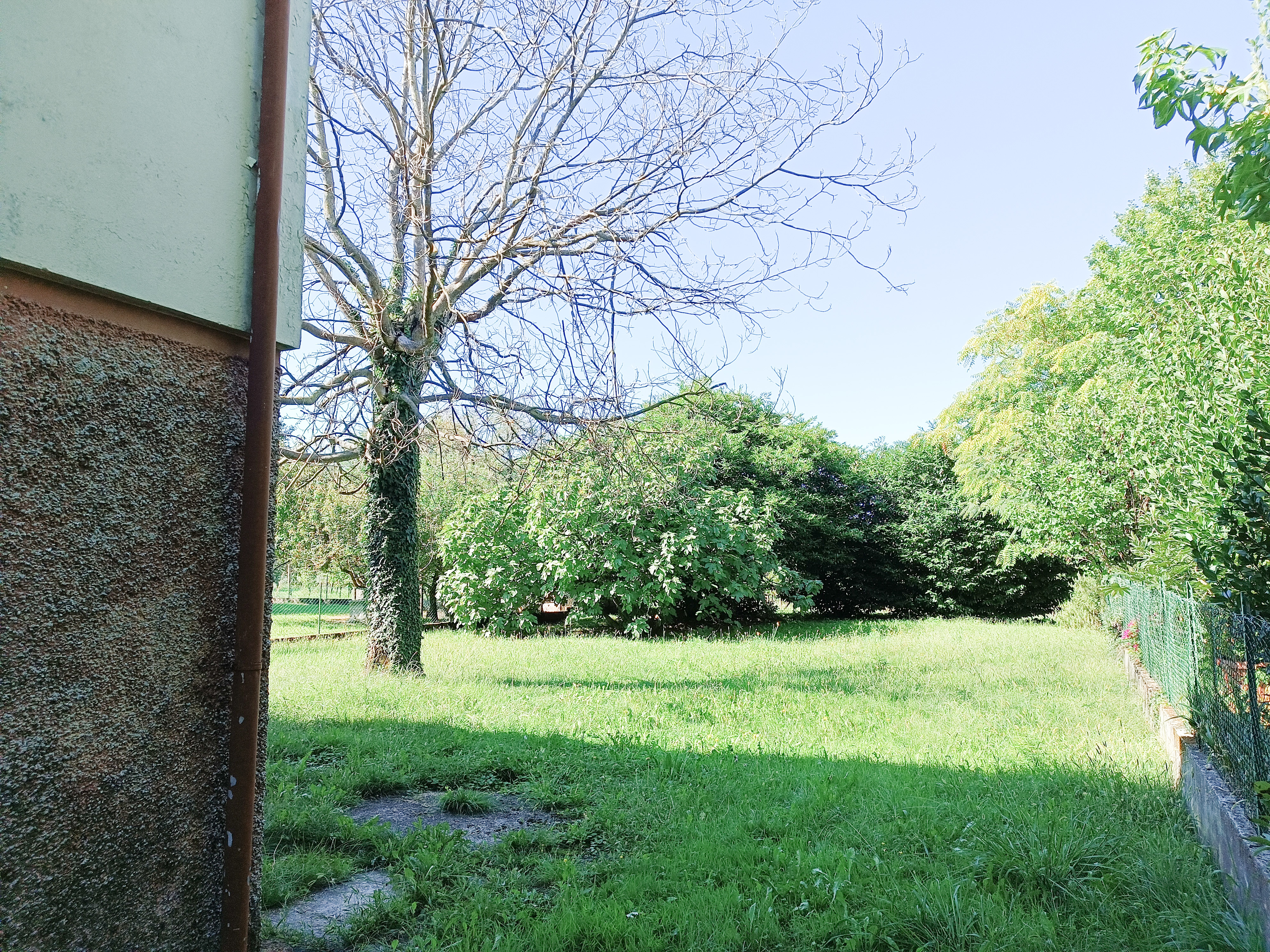 Media numero 8 di VILLETTA SINGOLA DA RESTAURARE IN ZONA RESIDENZIALE A CORNO DI ROSAZZO