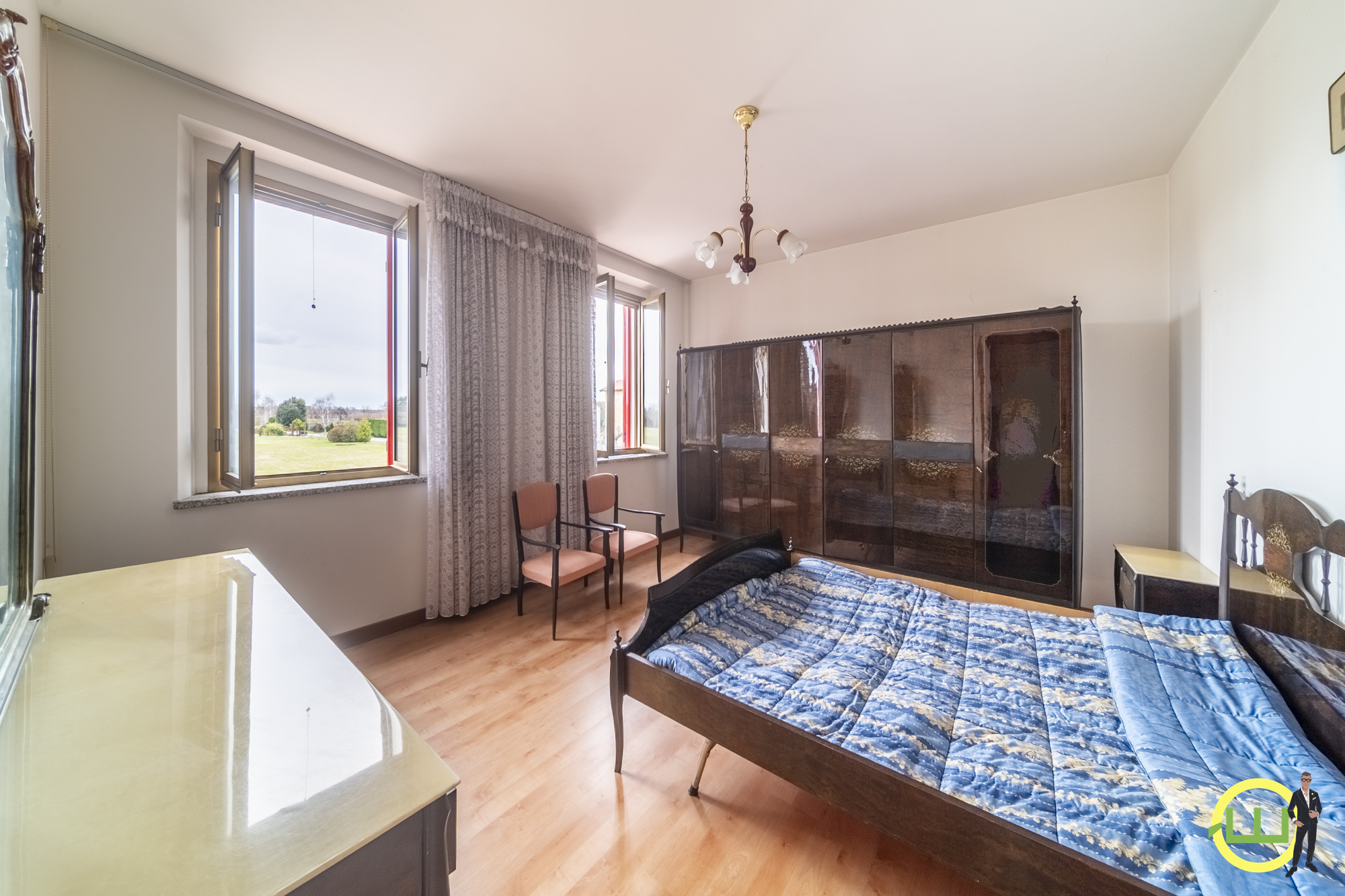 Media numero 15 di LUMINOSA PORZIONE DI VILLA CON AMPIO GIARDINO ESLUSIVO A MORSANO