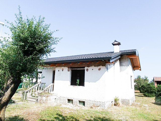 Media numero 8 di Venduta la Villa singola completamente personalizzabile a Manzano