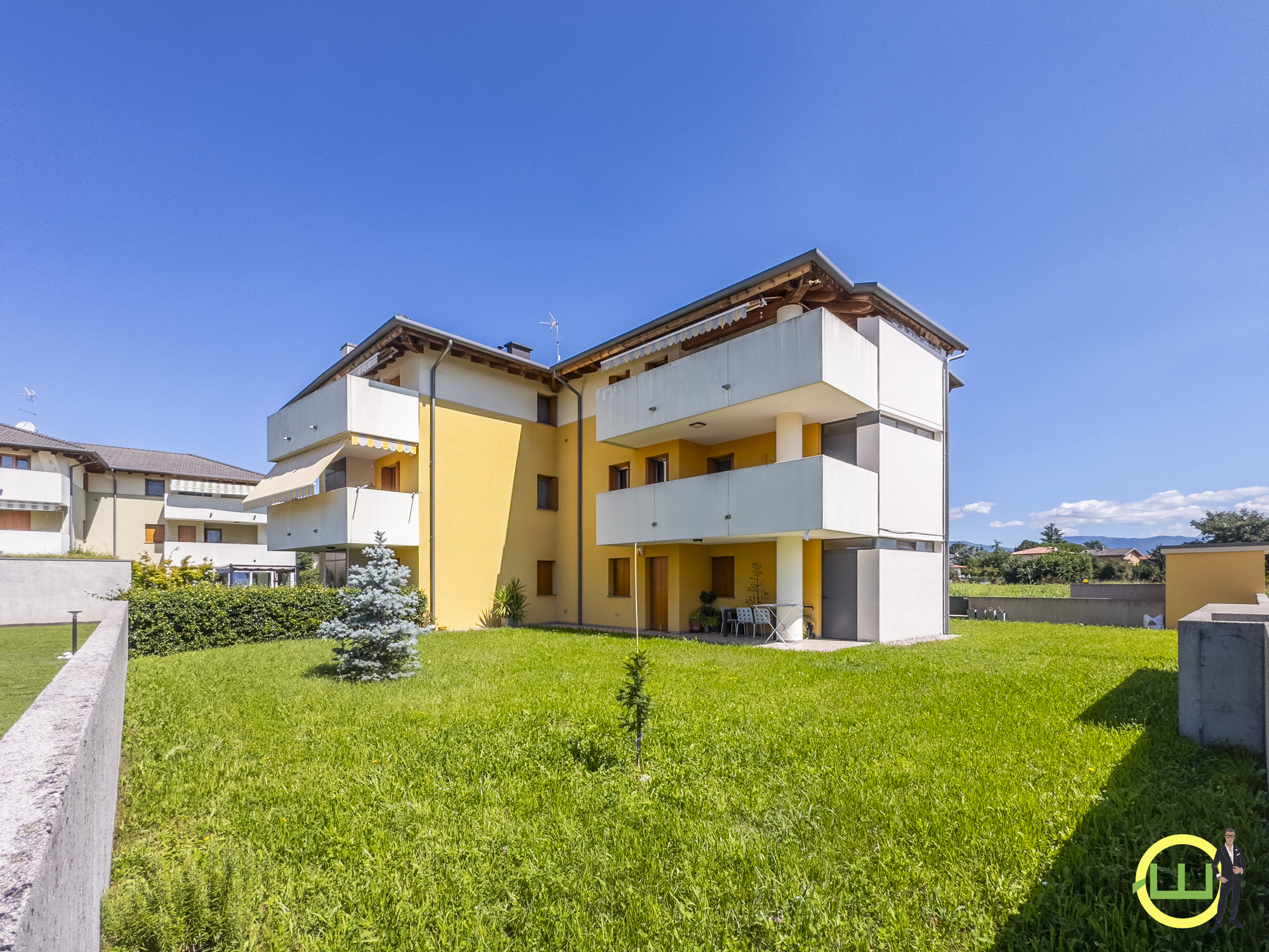 Media numero 20 di BICAMERE BISERVIZI TERRAZZATISSIMO UD EST