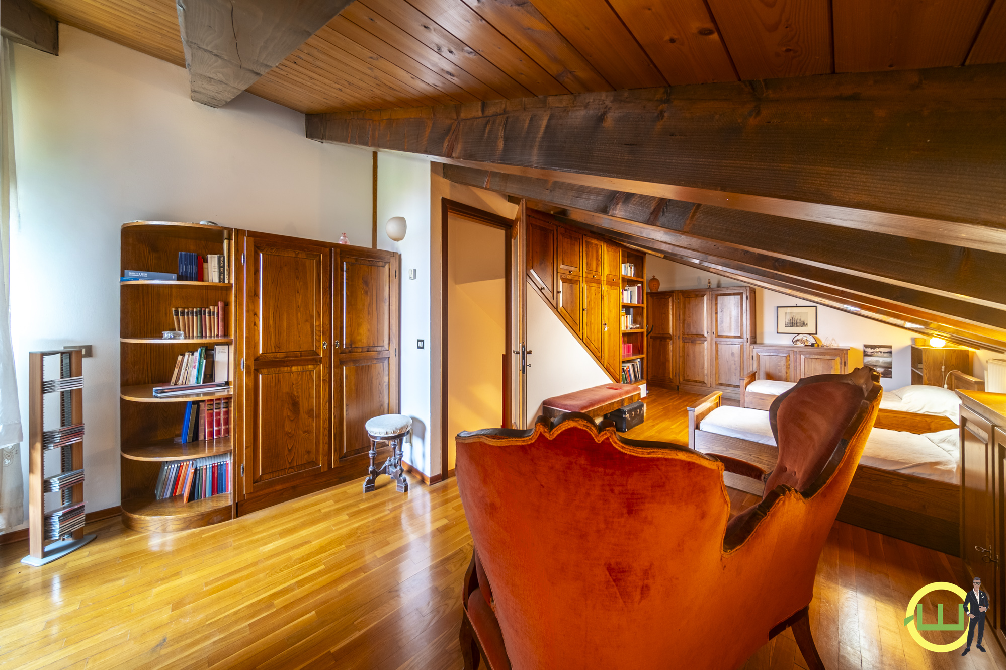 Media numero 21 di MERAVIGLIOSA VILLA ACCOSTATA CON GIARDINO ESCLUSIVO A LOVARIA PRADAMANO