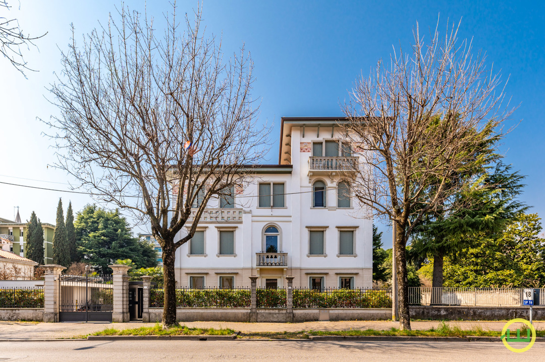 Immagine di MERAVIGLIOSO APPARTAMENTO IN CENTRO A CODROIPO