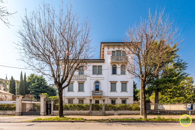 Media numero 1 di MERAVIGLIOSO APPARTAMENTO IN CENTRO A CODROIPO